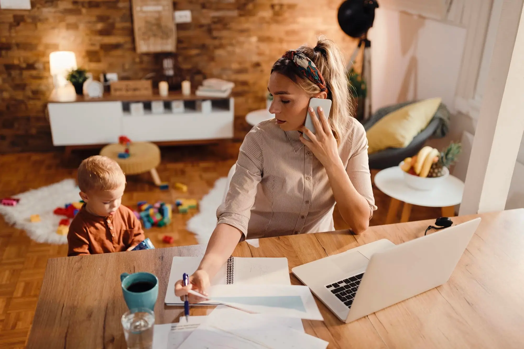 Como trabalhar em home office com filhos.